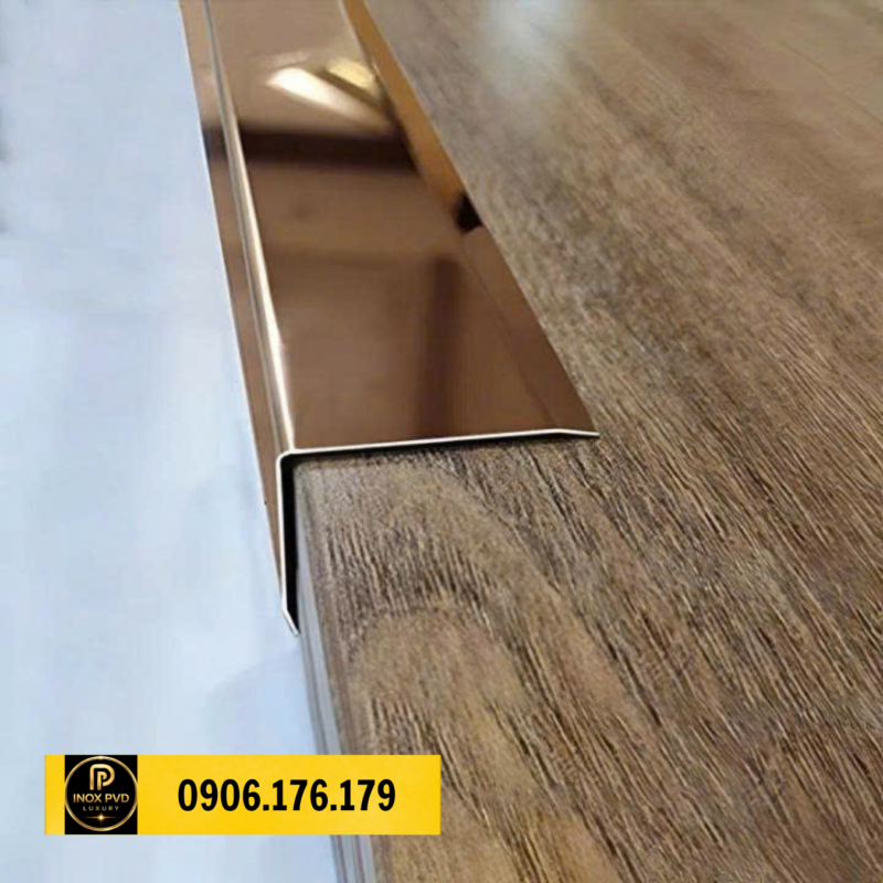 Nẹp inox chữ V ốp mép bậc tam cấp, chống sứt cạnh và tăng thẩm mỹ tại Hà Nội, Hải Phòng, Quảng Ninh