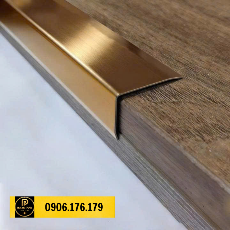 Nẹp inox chữ V ốp góc cột góc tường, tăng độ sắc nét hoàn thiện tại Hà Nội, Hải Phòng, Quảng Ninh