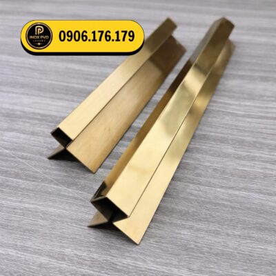 Hình ảnh nẹp góc vuông tại Hồ Chí Minh với thiết kế tinh tế, thi công nhanh và độ bền cao.